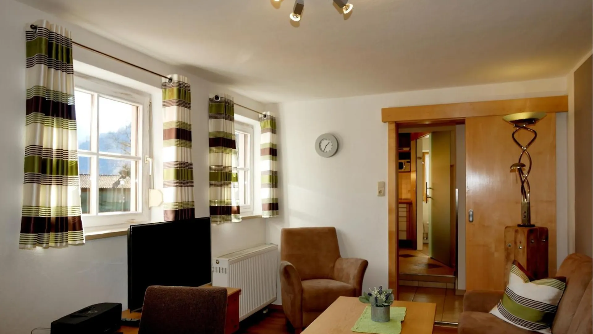 Turmhaus Villa Schoenau am Koenigsee Holiday home